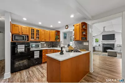 21 Friendly Road, Norwalk, CT 06851 - Photo 7