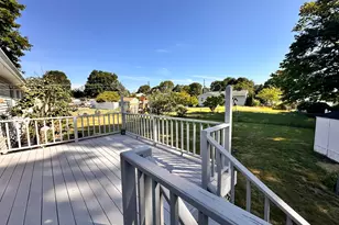23 Robin Rd, West Haven, CT 06516 - Photo 9