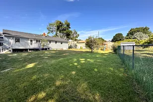 23 Robin Rd, West Haven, CT 06516 - Photo 11