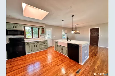 23 Robin Road, West Haven, CT 06516 - Photo 7