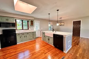 23 Robin Rd, West Haven, CT 06516 - Photo 7