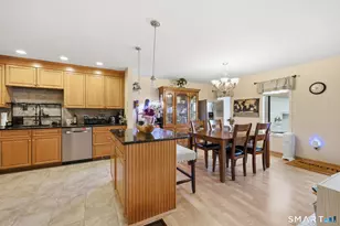 12 Spindle Hill Rd, Wolcott, CT 06716 - Photo 15