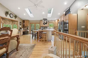 21 Upson Dr, Oxford, CT 06478 - Photo 5