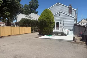 251 Seaside Ave, Stamford, CT 06902 - Photo 31
