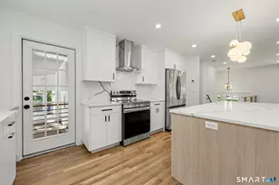 8 Live Oak Rd, Norwalk, CT 06851 - Photo 5