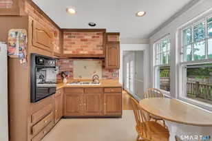 80 Russell St, Hamden, CT 06517 - Photo 11