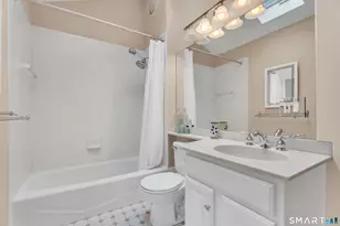 80 Russell St, Hamden, CT 06517 - Photo 21