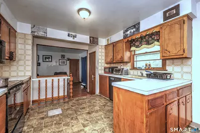 195 Emerald Place, Stratford, CT 06614 - Photo 7
