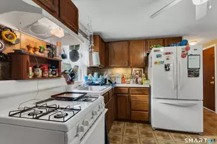 427 Zion St, Hartford, CT 06106 - Photo 11