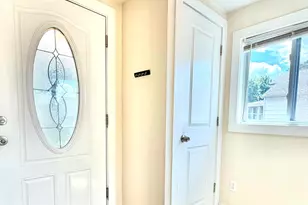 18 W Center St, Southington, CT 06489 - Photo 3
