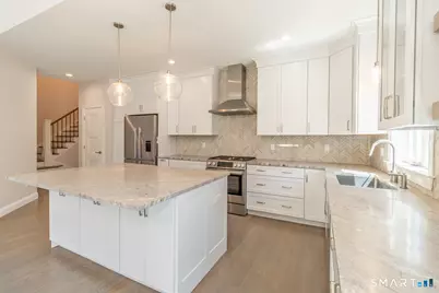 201 Edgewater Circle #B, East Hampton, CT 06424 - Photo 3