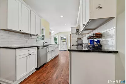 761 Den Road, Stamford, CT 06903 - Photo 3