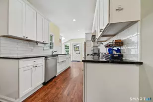 761 Den Rd, Stamford, CT 06903 - Photo 3