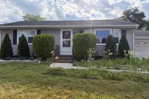 7 Cross St, Plainville, CT 06062 - Photo 1