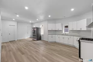 16 Arch St, Waterbury, CT 06710 - Photo 5