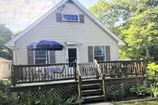 33 Maple St, Stonington, CT 06378 - Photo 1