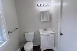 44 Laurel Ct, Bridgeport, CT 06605 - Photo 9