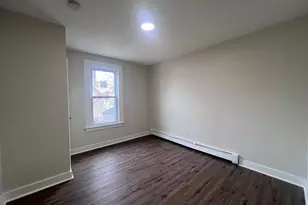 44 Laurel Ct, Bridgeport, CT 06605 - Photo 7