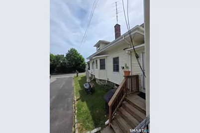 37 Waterbury Avenue, Stamford, CT 06902 - Photo 5