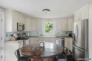 15 Scarborough Rd, Windsor, CT 06095 - Photo 9