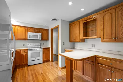 124 Appletree Drive, East Hartford, CT 06118 - Photo 3