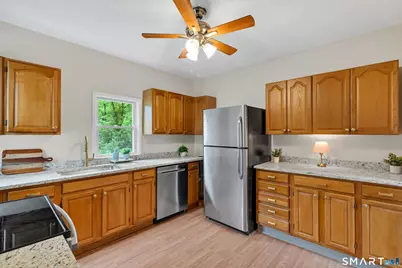 14 Main Street, East Hampton, CT 06424 - Photo 9