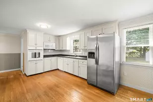 2 Sparkle St, Enfield, CT 06082 - Photo 9