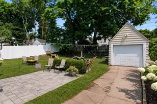 47 Tuttle Pl, East Haven, CT 06512 - Photo 27
