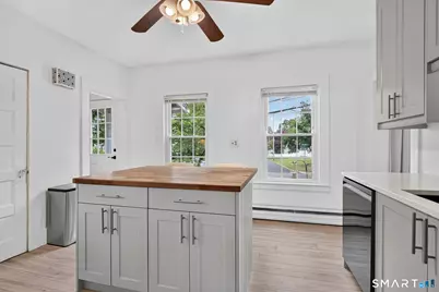 5 Parker Street, Manchester, CT 06040 - Photo 11