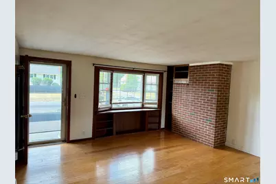 4 Betty Road, Enfield, CT 06082 - Photo 7
