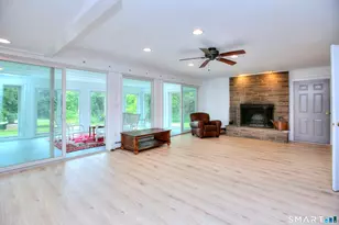 324 Ridge Rd, Orange, CT 06477 - Photo 15