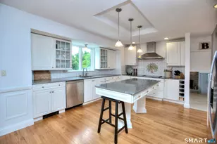 324 Ridge Rd, Orange, CT 06477 - Photo 13