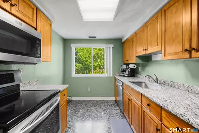 9 Clubhouse Drive, Cromwell, CT 06416 - Photo 11