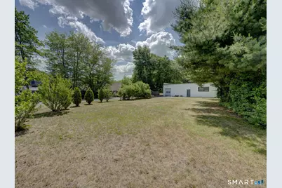 74 East Dudley Town Road, Bloomfield, CT 06002 - Photo 3