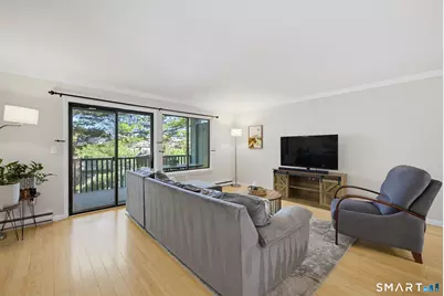 9 Margo Court, Cromwell, CT 06416 - Photo 3