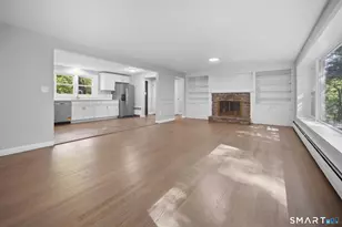 32 Hemlock Ln, East Hartford, CT 06118 - Photo 7