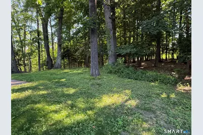 32 Hemlock Lane, East Hartford, CT 06118 - Photo 27