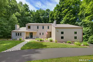 70 Pine Hollow Dr, Middlebury, CT 06762 - Photo 1