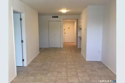 1633 Washington Boulevard #5A, Stamford, CT 06902 - Photo 3