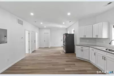 16 Arch Street #2, Waterbury, CT 06710 - Photo 5
