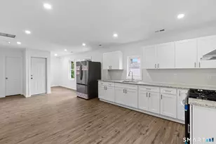 16 Arch St, Waterbury, CT 06710 - Photo 5