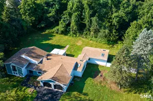 30 Rolling Hills Dr, Meriden, CT 06451 - Photo 1