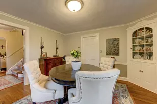 338 Ridgewood Rd, West Hartford, CT 06107 - Photo 9