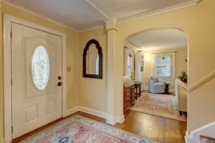 338 Ridgewood Rd, West Hartford, CT 06107 - Photo 3