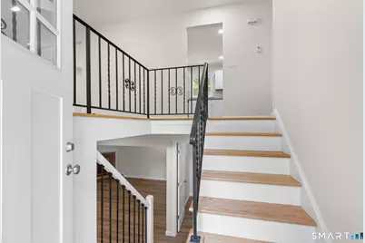 2 Oakwood Drive, New Fairfield, CT 06812 - Photo 3