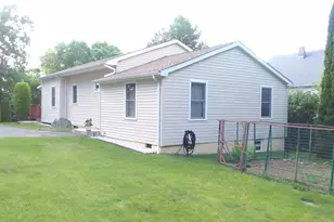107 N Prospect St Ext, Ansonia, CT 06401 - Photo 5
