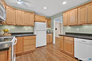 85 10 Acre Rd, Middletown, CT 06457 - Photo 19