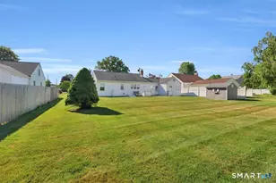 16 Locust St, Plainville, CT 06062 - Photo 27