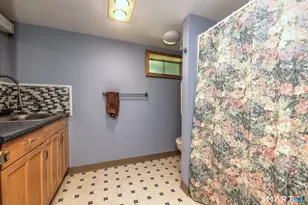 25 Mountain View Rd, Bethany, CT 06524 - Photo 23
