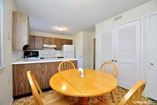 85 Heritage Vlg, Southbury, CT 06488 - Photo 5